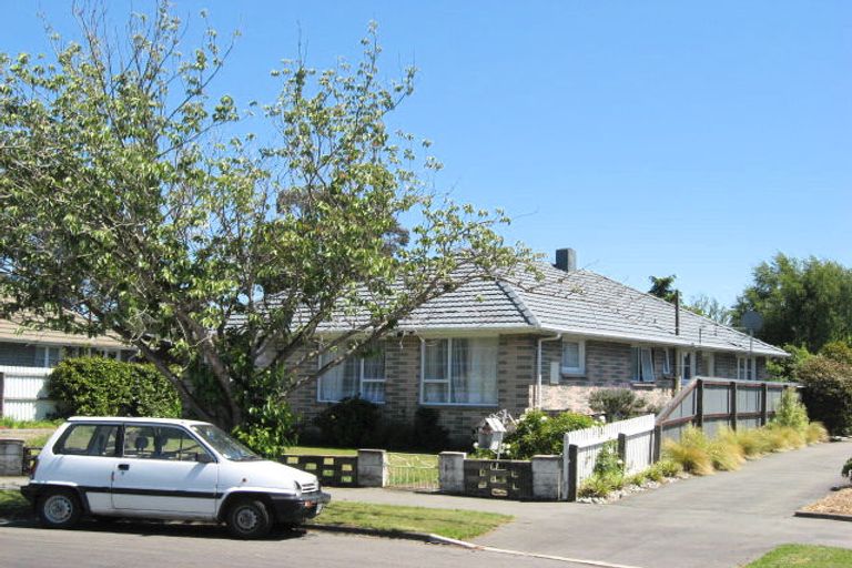 Photo of property in 26 Beatrice Place, Avonhead, Christchurch, 8042