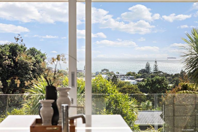 Photo of property in 25 Braemar Road, Castor Bay, Auckland, 0620