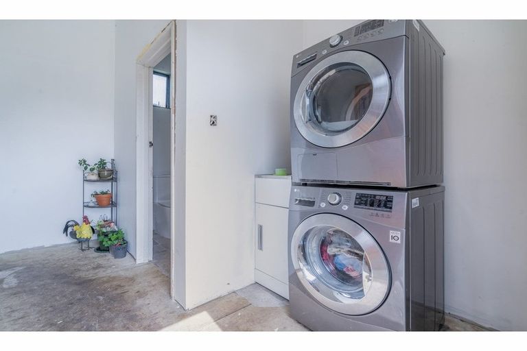 Photo of property in 55 Otahu-eastern Bush Road, Eastern Bush, Otautau, 9682