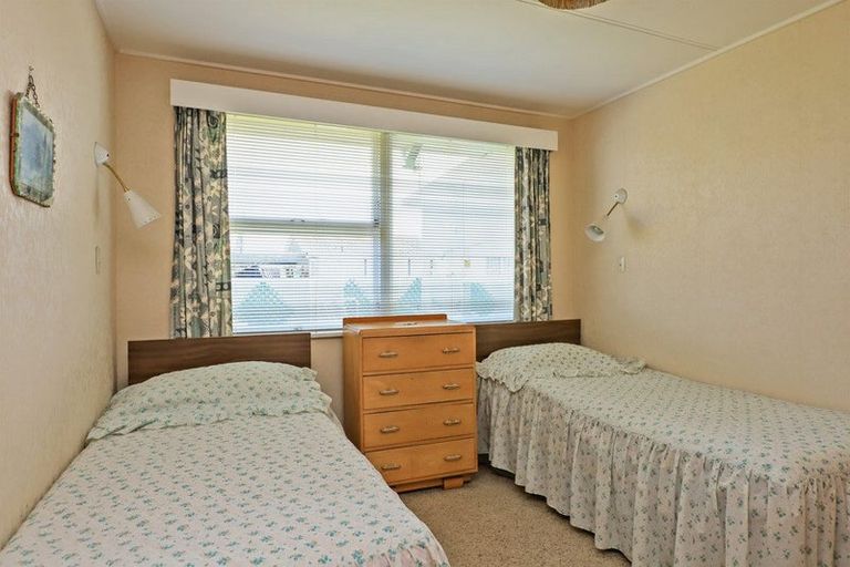 Photo of property in 2/1007 Duke Street, Mahora, Hastings, 4120