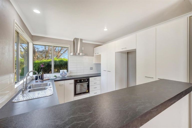 Photo of property in 7 Surrey Lane, Glenview, Hamilton, 3206