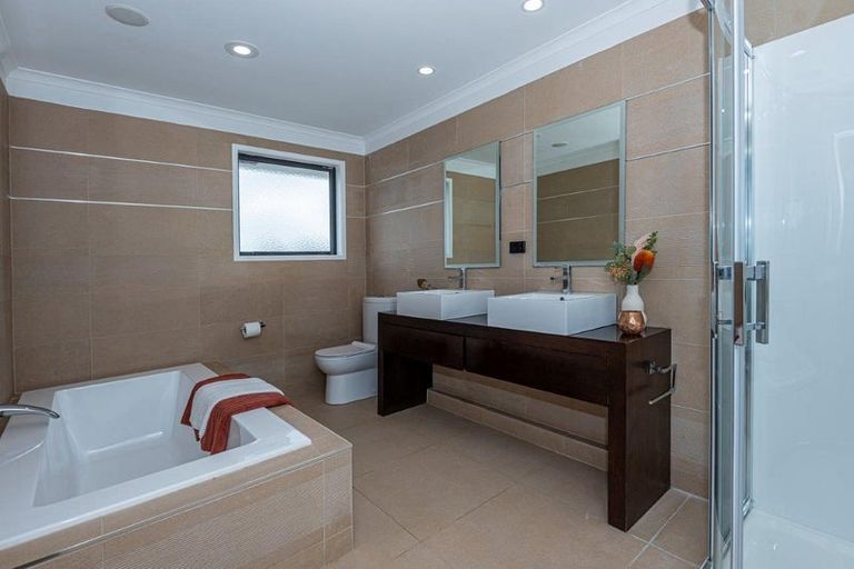 Photo of property in 38 Key West Drive, One Tree Point, 0118