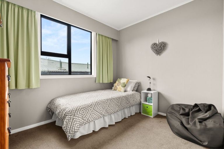 Photo of property in 17 Puriri Crescent, Lansdowne, Masterton, 5810