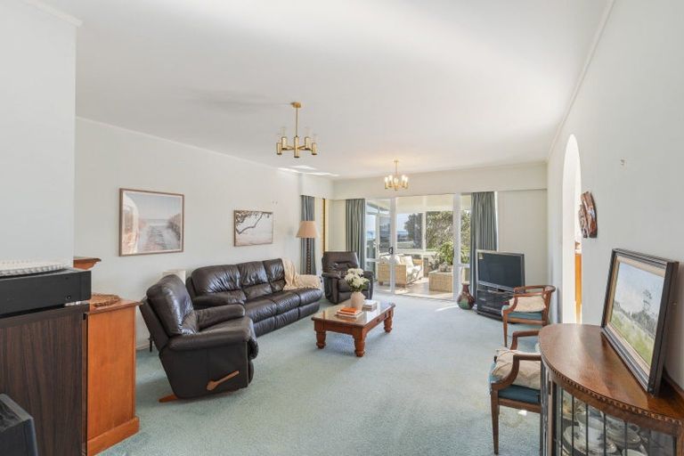 Photo of property in 19 Darwin Crescent, Spotswood, New Plymouth, 4310