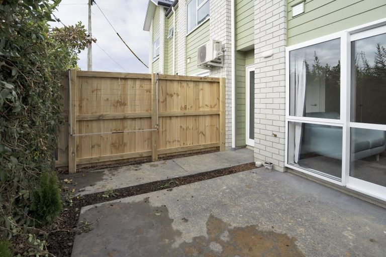 Photo of property in 16/10 Burrows Place, Frankton, Hamilton, 3204