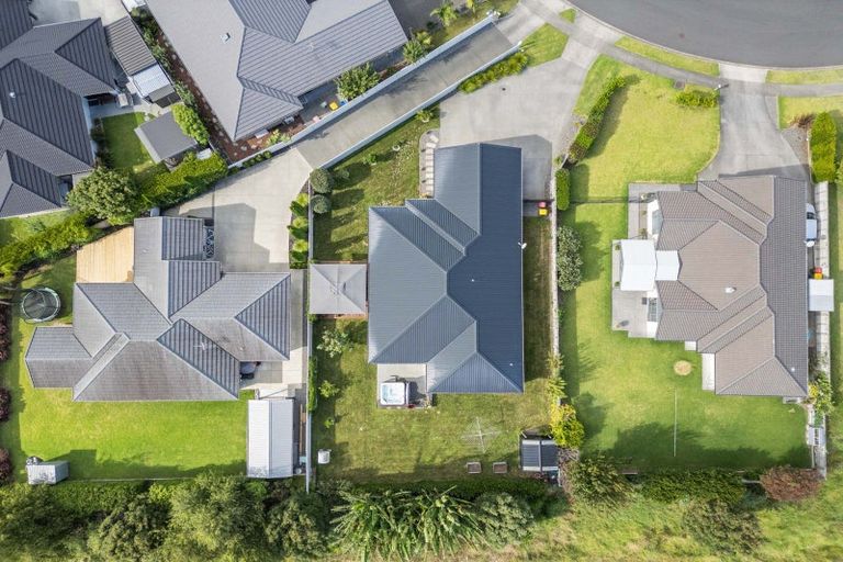 Photo of property in 6 Vantage Place, Omokoroa, 3114