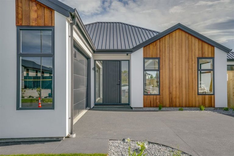 Photo of property in 15 Sheehan Street, Halswell, Christchurch, 8025