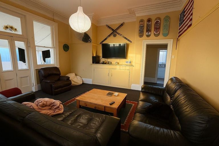 Photo of property in 25 Queen Street, North Dunedin, Dunedin, 9016