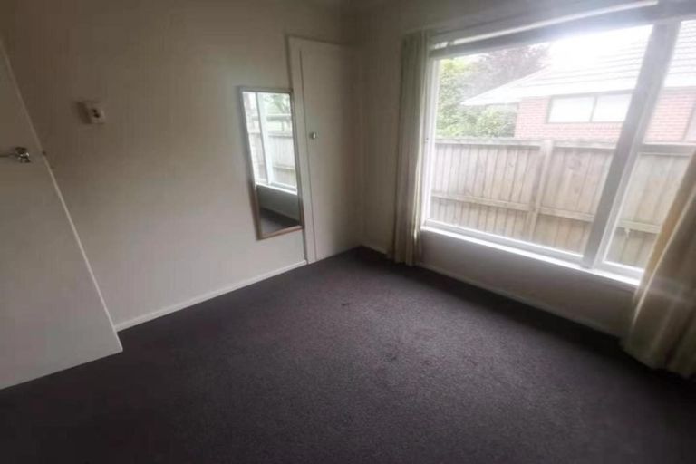 Photo of property in 16 Lochee Road, Upper Riccarton, Christchurch, 8041