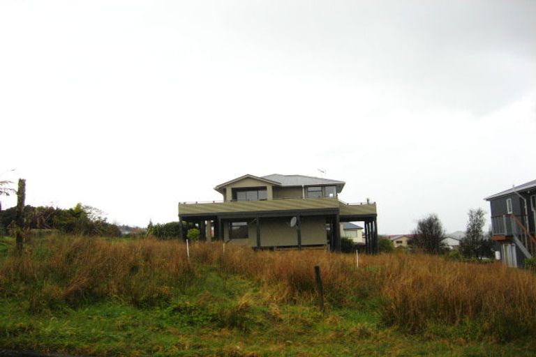 Photo of property in 5 Ranui Place, Moana, 7872