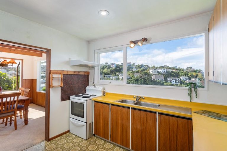 Photo of property in 1 Safari Crescent, Johnsonville, Wellington, 6037