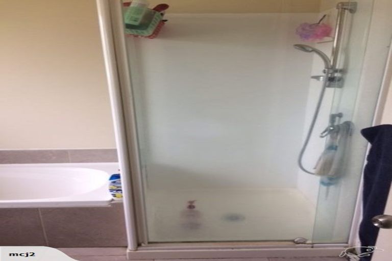 Photo of property in 218 Wainoni Road, Avondale, Christchurch, 8061