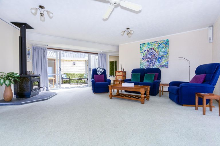 Photo of property in 60 Warren Street, Oamaru, 9400