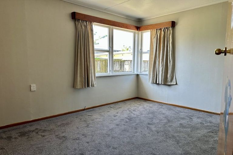 Photo of property in 20 Mckenzie Street, Levin, 5510