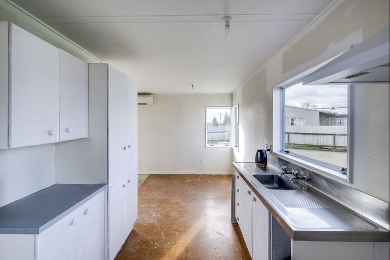 Photo of property in 350 Flaxmere Avenue, Flaxmere, Hastings, 4120