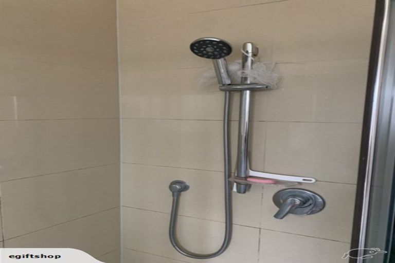 Photo of property in 1/15 Bramley Drive, Farm Cove, Auckland, 2012