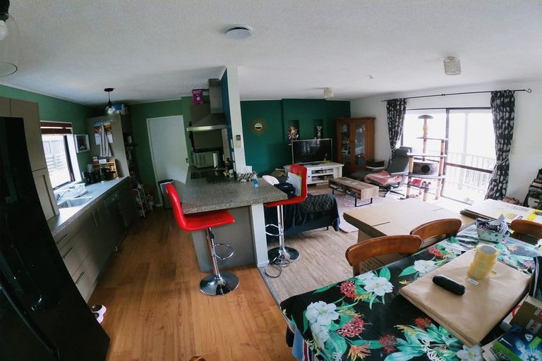 Photo of property in 154 Mark Avenue, Grenada Village, Wellington, 6037