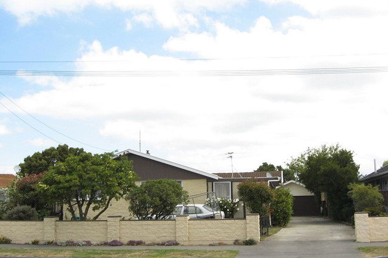 Photo of property in 474 Mairehau Road, Parklands, Christchurch, 8083