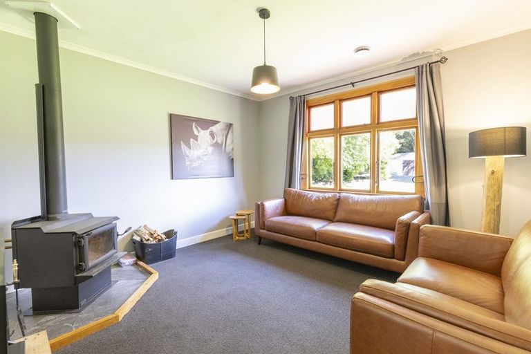 Photo of property in 17 Hekeao Road, Surrey Hills, Ashburton, 7778