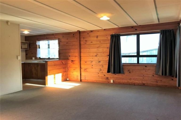 Photo of property in 69 Glenview Road, Glen Eden, Auckland, 0602