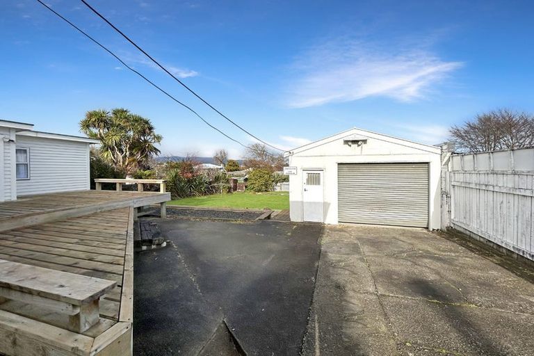 Photo of property in 1 Lancaster Street, Levin, 5510