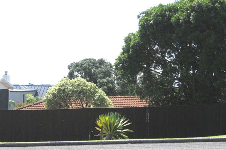 Photo of property in 383 Beach Road, Mairangi Bay, Auckland, 0630