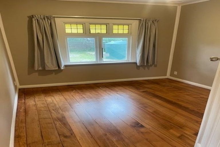 Photo of property in 110 Tutere Street, Waikanae Beach, Waikanae, 5036