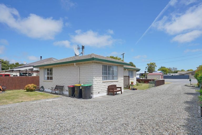 Photo of property in 76 Main North Road, Woodend, 7610