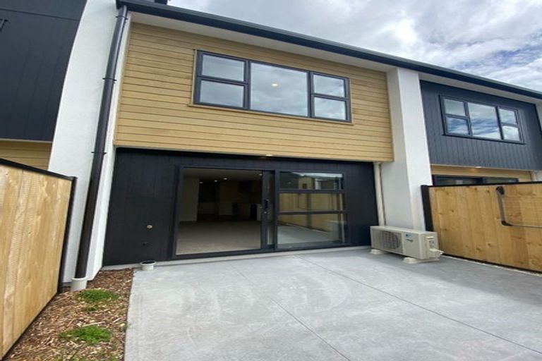 Photo of property in 16 Te Ara O Ralph Olsen, Wainuiomata, Lower Hutt, 5014