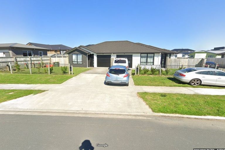 Photo of property in 15 North Ridge Drive, Rototuna North, Hamilton, 3210