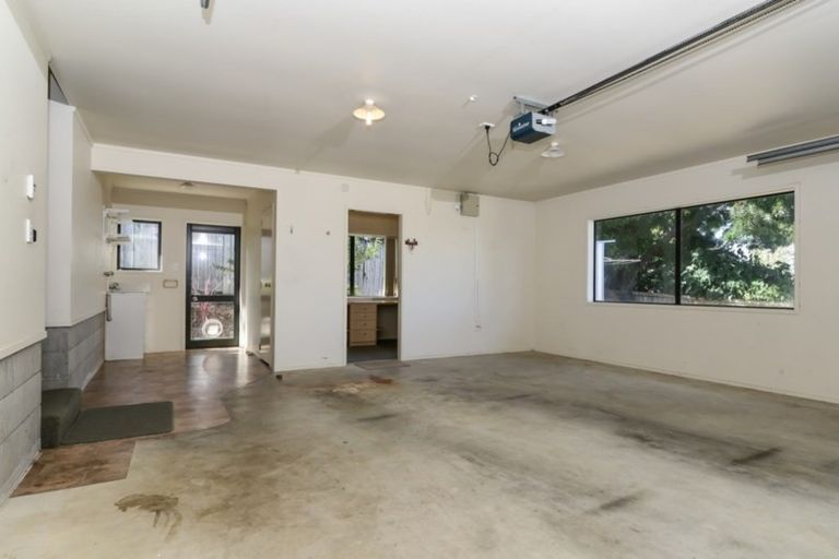 Photo of property in 24 Palm Grove Drive, Western Heights, Hamilton, 3200