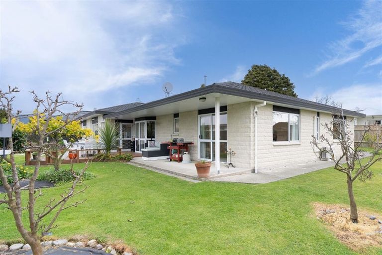 Photo of property in 123b Bartholomew Road, Levin, 5510