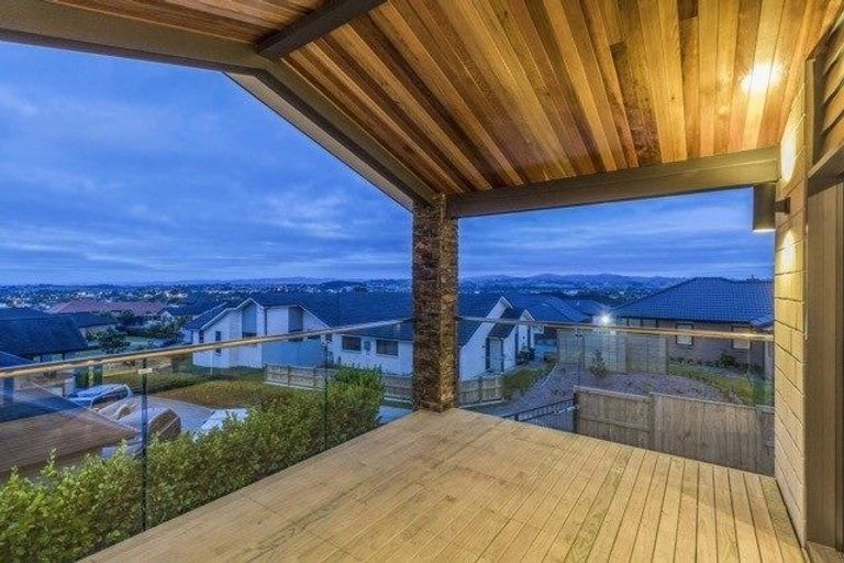 Photo of property in 8 Judith Anne Drive, Pukekohe, 2120