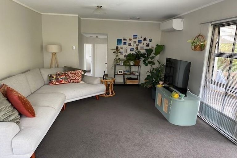 Photo of property in 13 Wilkinson Way, Browns Bay, Auckland, 0630