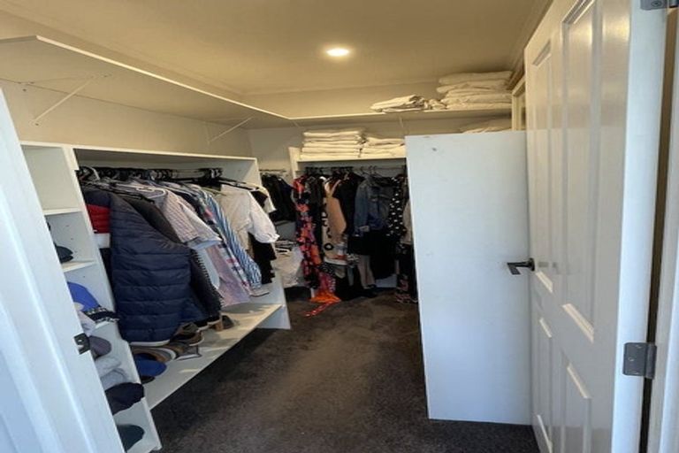 Photo of property in 1/48 Matipo Road, Mairangi Bay, Auckland, 0630