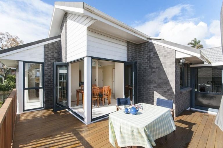 Photo of property in 11 Woodgers Way, Somerville, Auckland, 2014