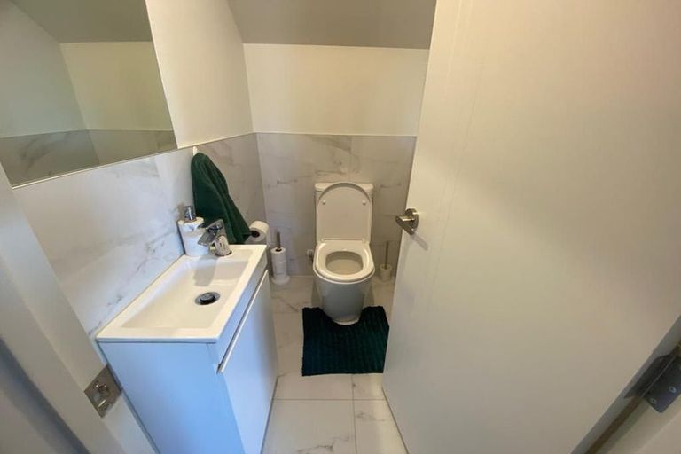 Photo of property in 8 Captain Rings Drive, Papakura, 2110