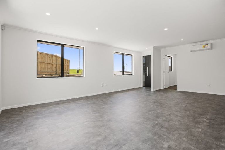 Photo of property in 120 Hitchen Road, Pokeno, 2402