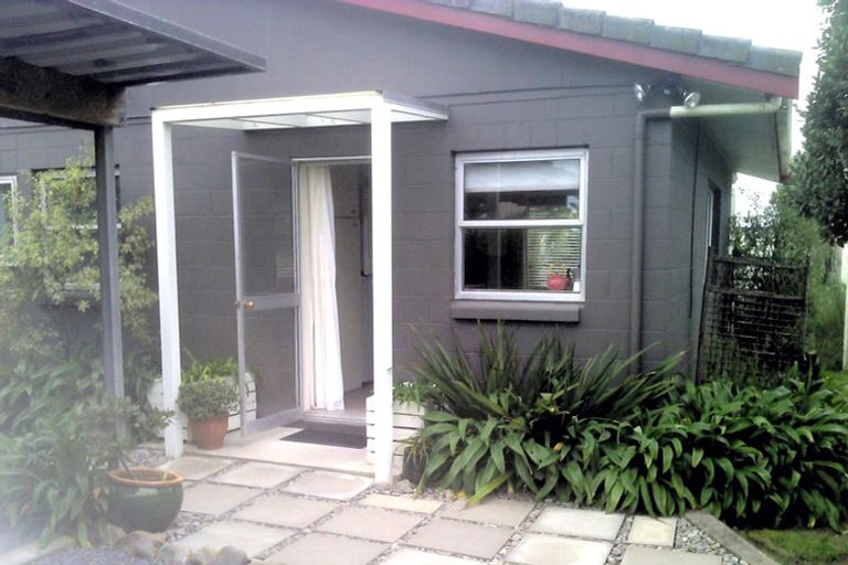 Photo of property in 65 Moana Street, Otaki Beach, Otaki, 5512