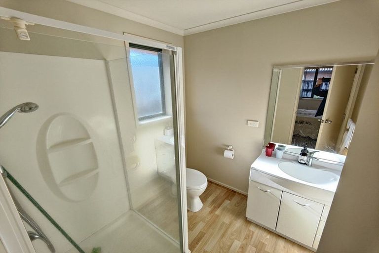 Photo of property in 16 Earlswood Avenue, Hamilton East, Hamilton, 3216