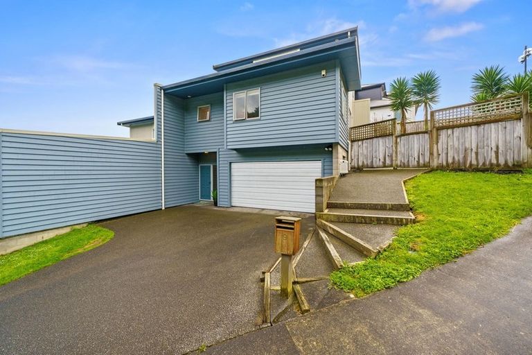 Photo of property in 9 Paremata Drive, Paremata, Porirua, 5024
