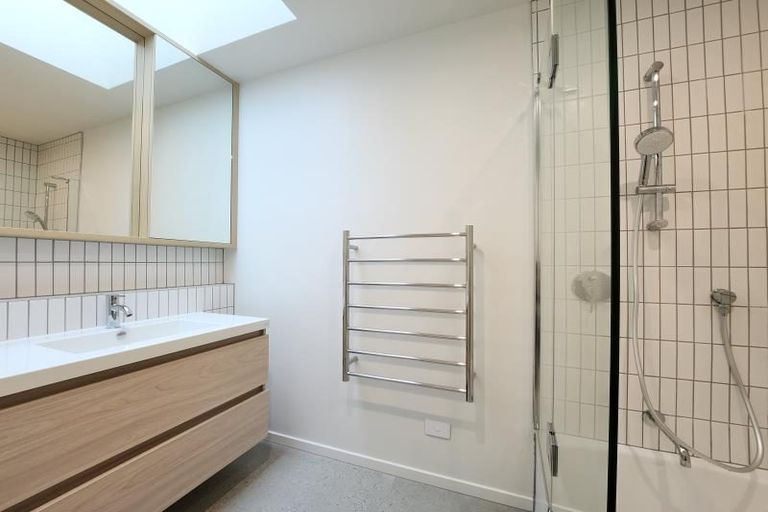 Photo of property in 17b Cuba Street, Petone, Lower Hutt, 5012