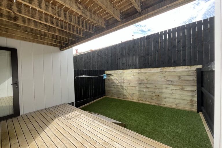 Photo of property in 9 Pukakaho Lane, Papatoetoe, Auckland, 2025