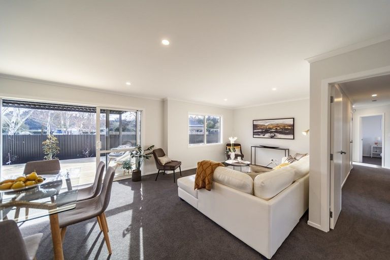 Photo of property in 12e Johnson Street, Waipawa, 4210