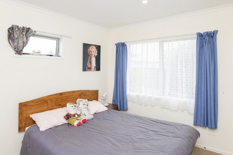 Photo of property in 8a Loisel Street, Riverdale, Gisborne, 4010