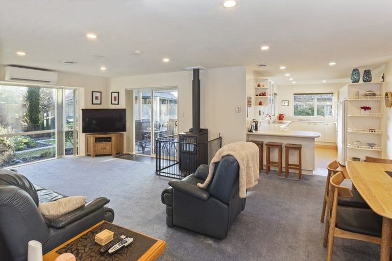 Photo of property in 10 Cordyline Place, Waimairi Beach, Christchurch, 8083