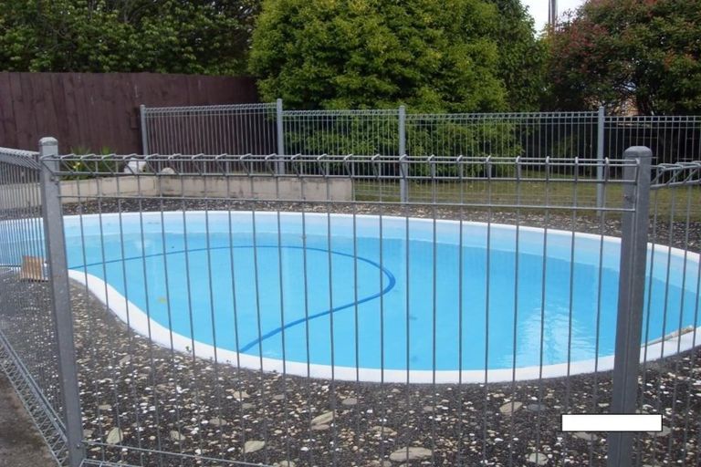 Photo of property in 166 Kitchener Road, Pukekohe, 2120