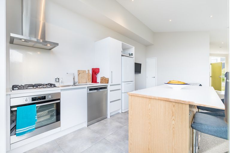 Photo of property in 7 Teal Way, Hobsonville, Auckland, 0616