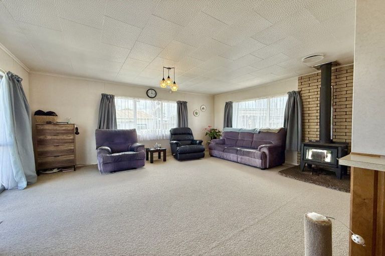 Photo of property in 12 Wairoa Place, Tokoroa, 3420