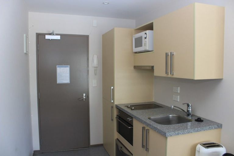 Photo of property in Dual Apartments, 108/142 Vivian Street, Te Aro, Wellington, 6011